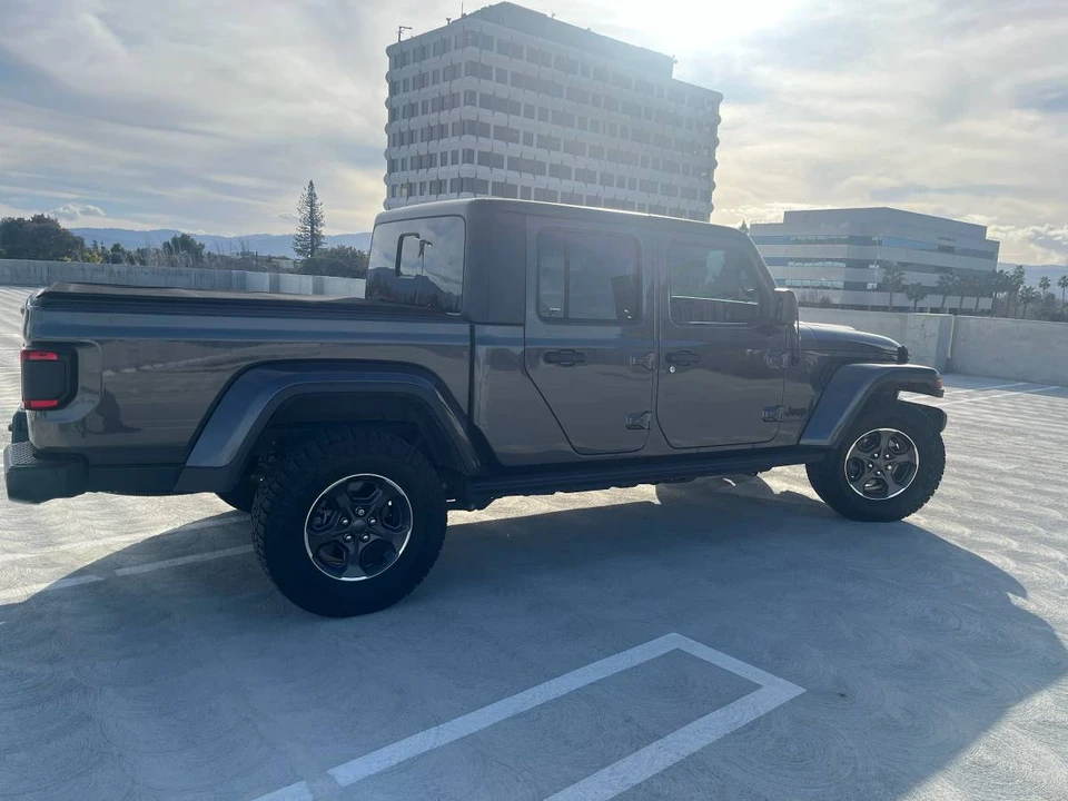 2021 Jeep JT Gladiator - Image 10 of 11