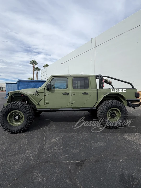 2021 Jeep JT Gladiator - Image 2 of 31