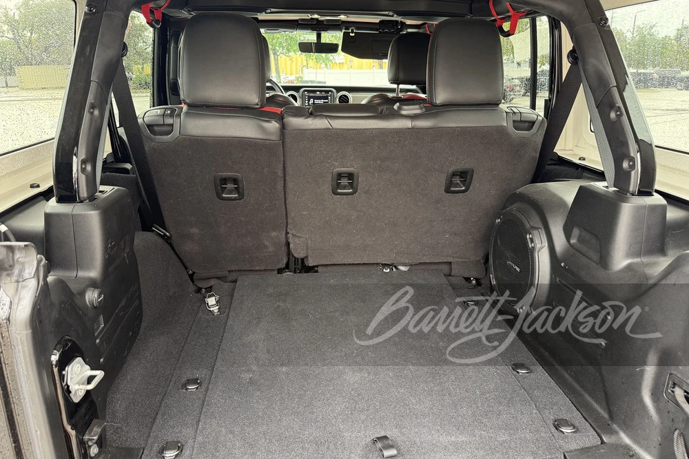 2021 Jeep JL Wrangler - Image 19 of 31
