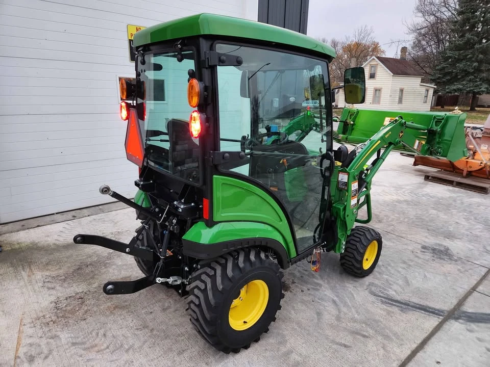 2021 John Deere - Image 7 of 14