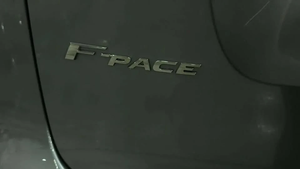 2021 Jaguar F-Pace - Image 16 of 20