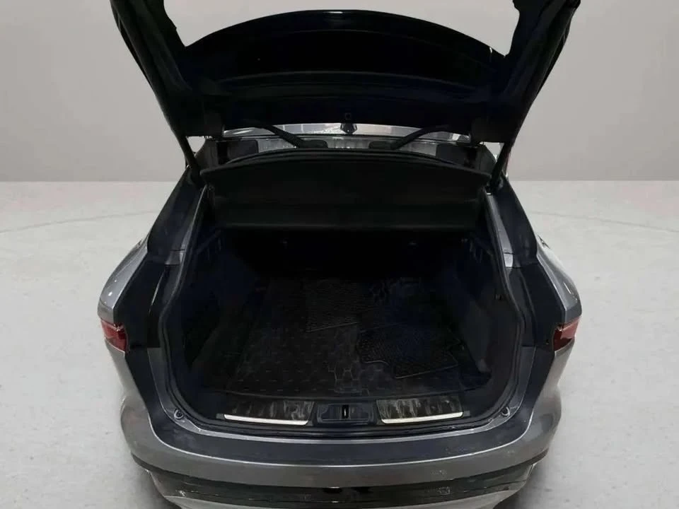 2021 Jaguar F-Pace - Image 17 of 20