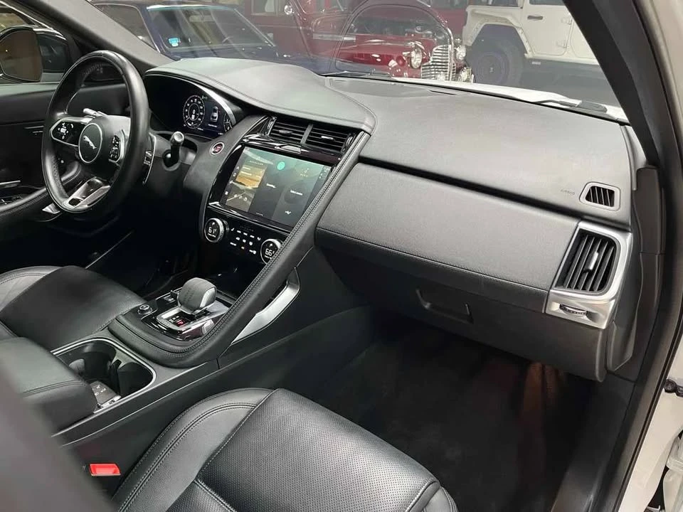 2021 Jaguar E-Pace - Image 12 of 20