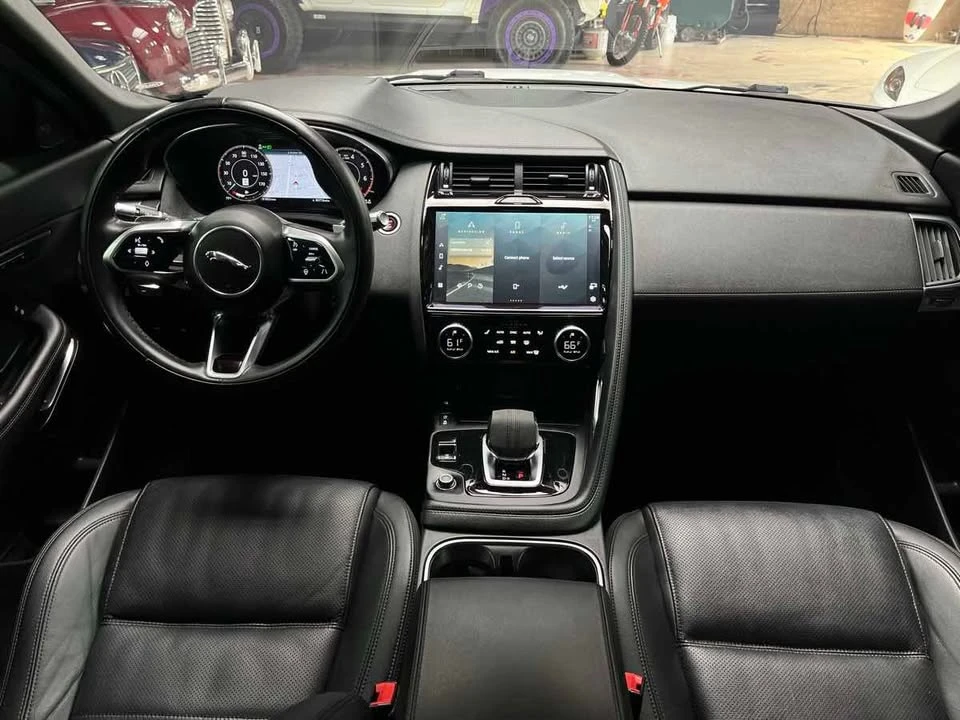 2021 Jaguar E-Pace - Image 10 of 20