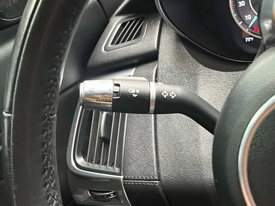 2021 Jaguar E-Pace - Image 16 of 20
