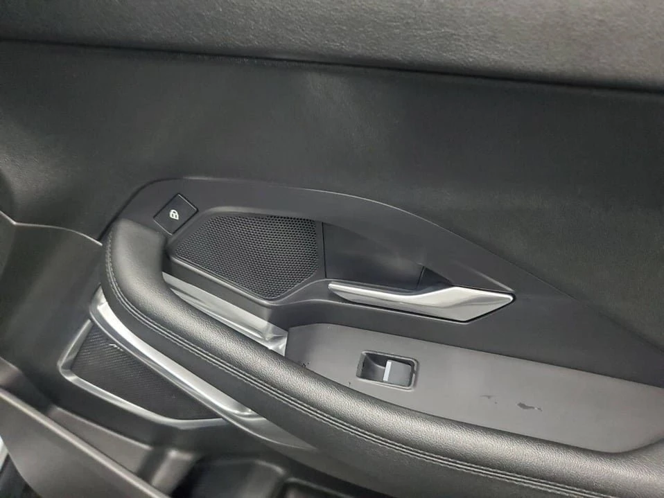 2021 Jaguar E-Pace - Image 16 of 20