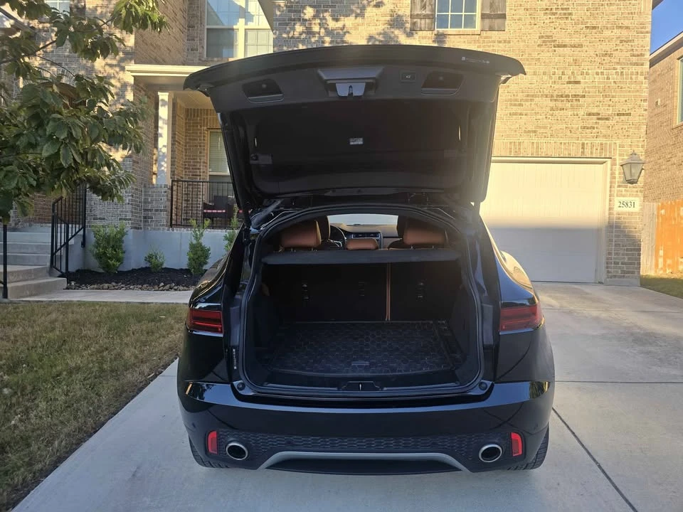 2021 Jaguar E-Pace - Image 4 of 14