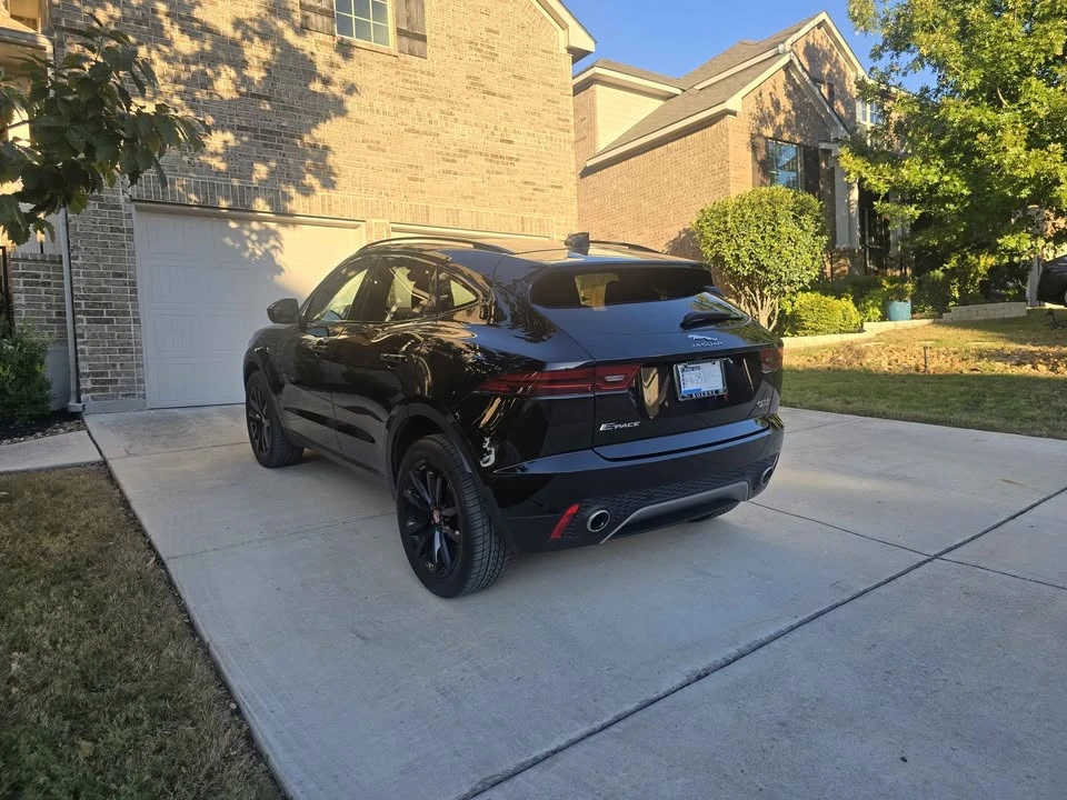 2021 Jaguar E-Pace - Image 11 of 14