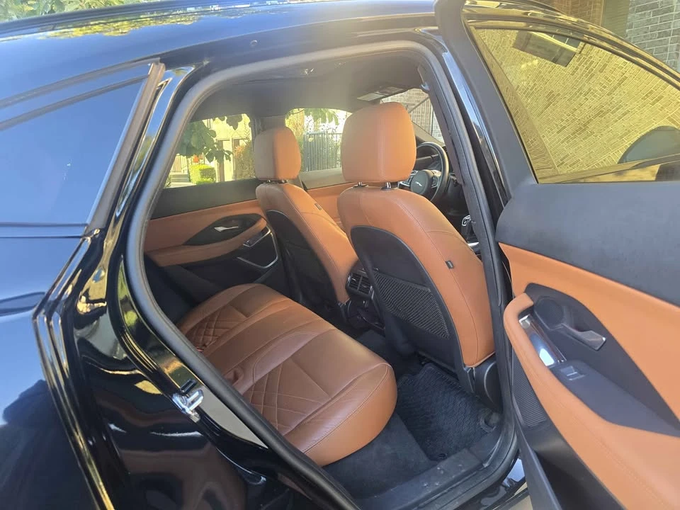 2021 Jaguar E-Pace - Image 7 of 14