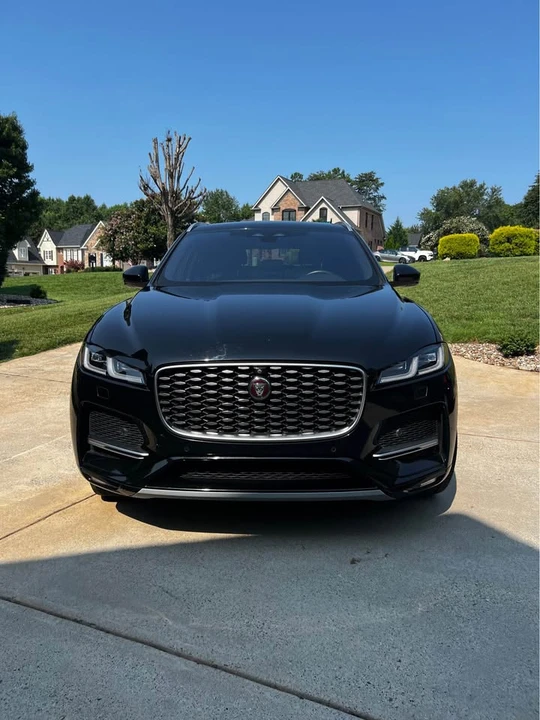 2021 Jaguar E-Pace - Image 5 of 10