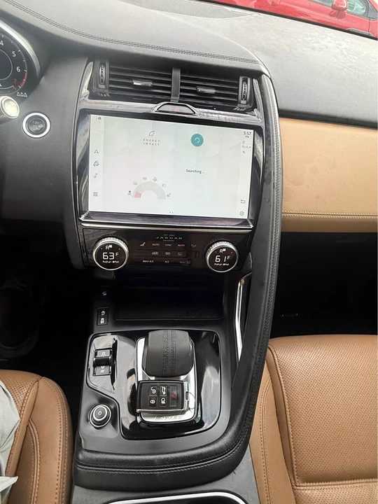 2021 Jaguar E-Pace - Image 9 of 16