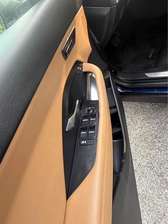 2021 Jaguar E-Pace - Image 13 of 16