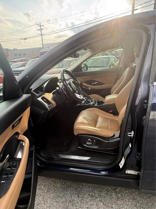 2021 Jaguar E-Pace - Image 10 of 16