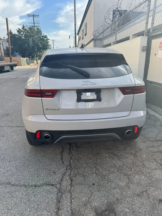 2021 Jaguar E-Pace - Image 3 of 15