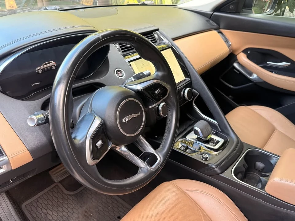 2021 Jaguar E-Pace - Image 6 of 9