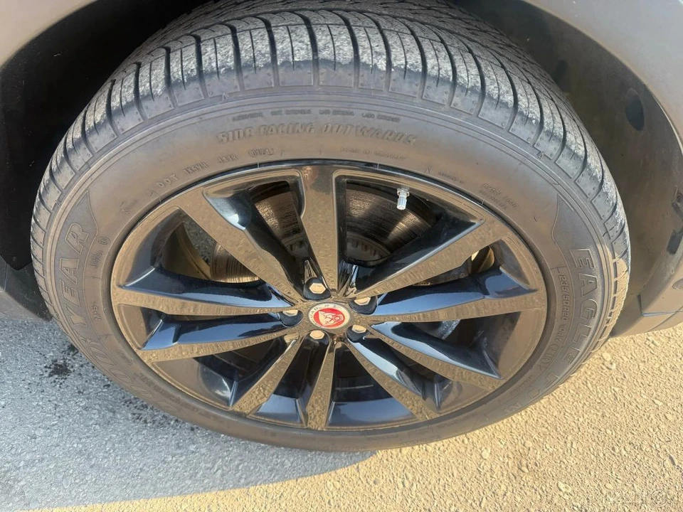2021 Jaguar E-Pace - Image 12 of 12