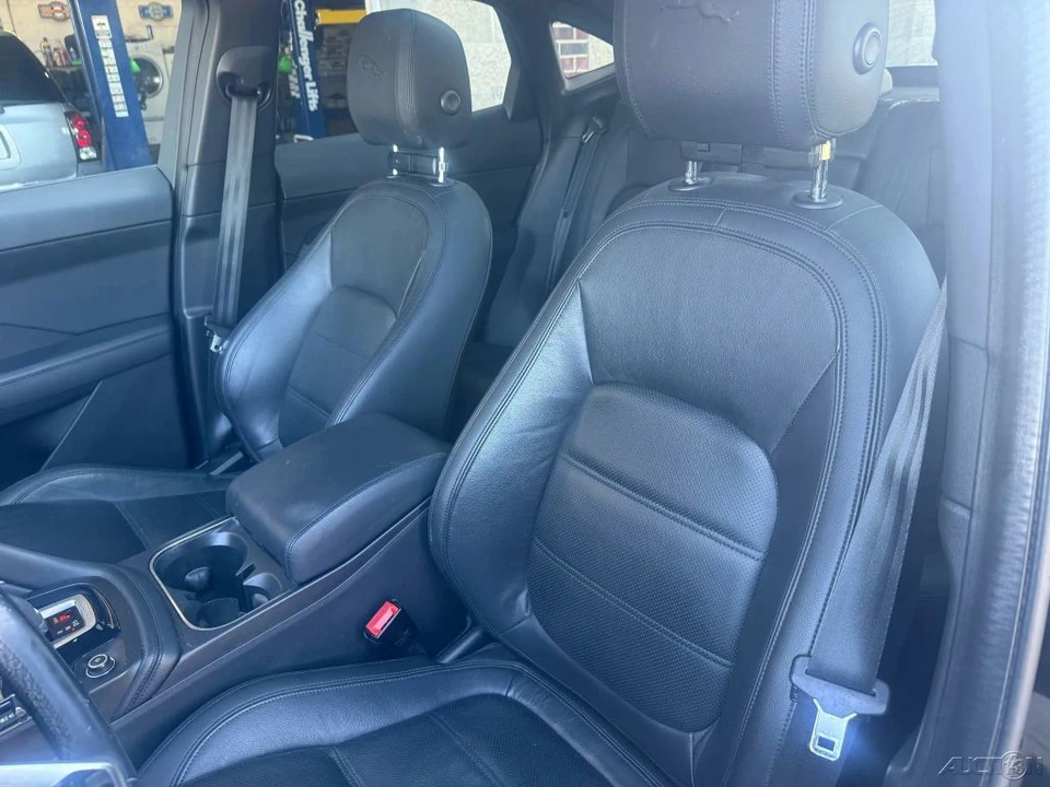 2021 Jaguar E-Pace - Image 14 of 21