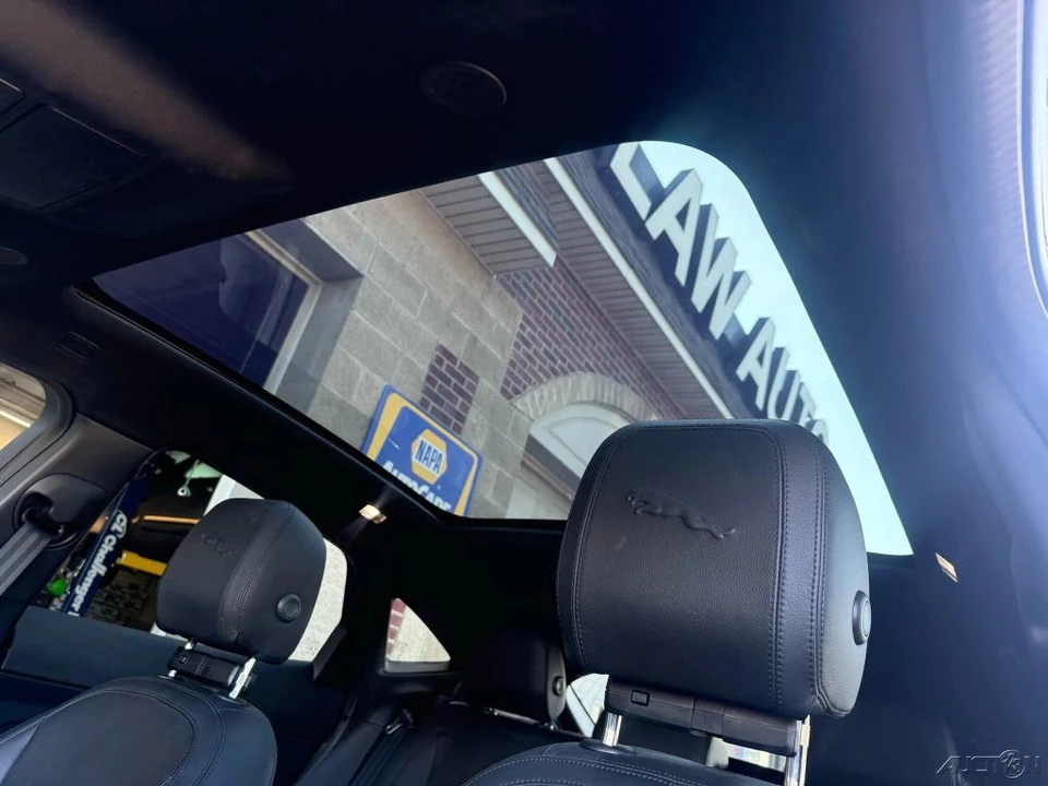 2021 Jaguar E-Pace - Image 15 of 21