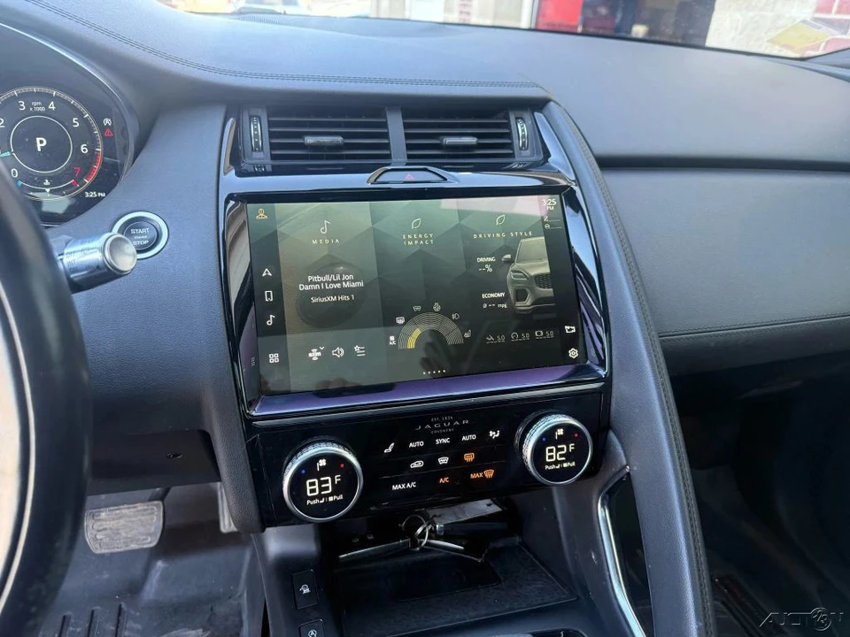 2021 Jaguar E-Pace - Image 18 of 21