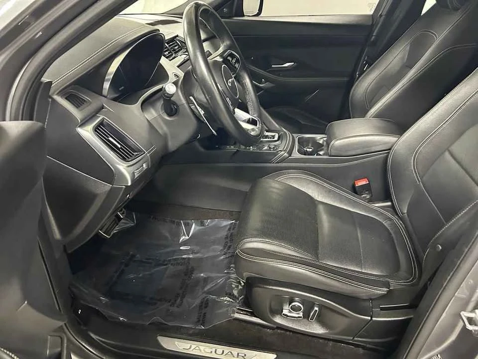 2021 Jaguar E-Pace - Image 9 of 16