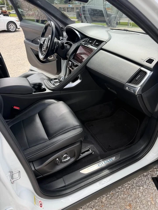 2021 Jaguar E-Pace - Image 10 of 18
