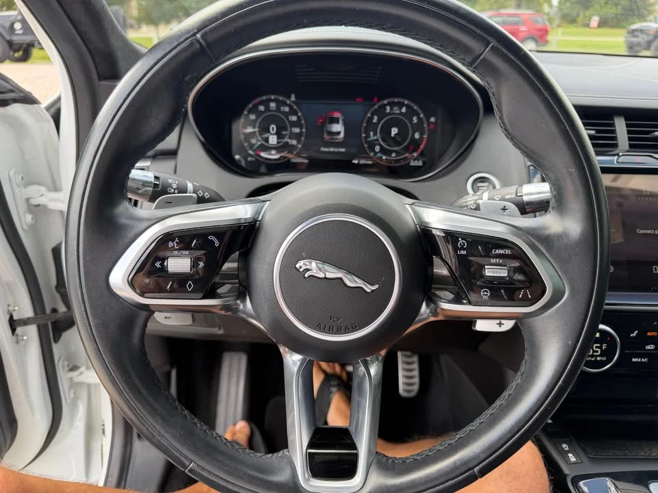 2021 Jaguar E-Pace - Image 14 of 18
