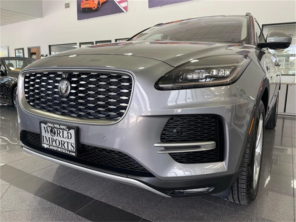 2021 Jaguar E-Pace - Image 11 of 31