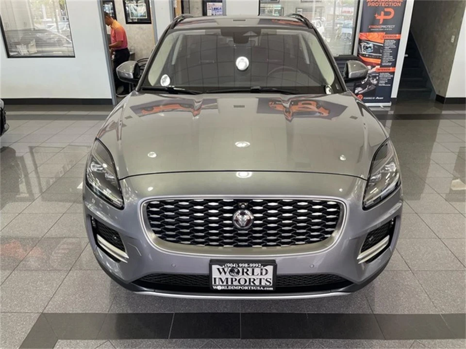 2021 Jaguar E-Pace - Image 9 of 31