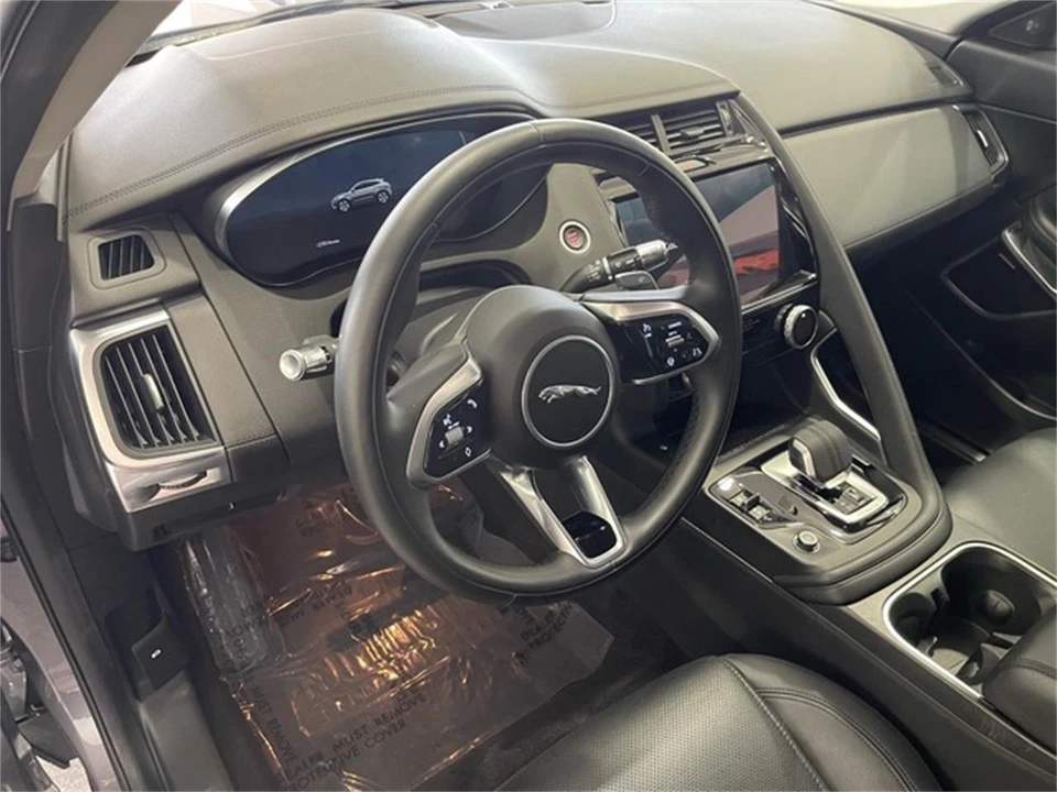 2021 Jaguar E-Pace - Image 24 of 31