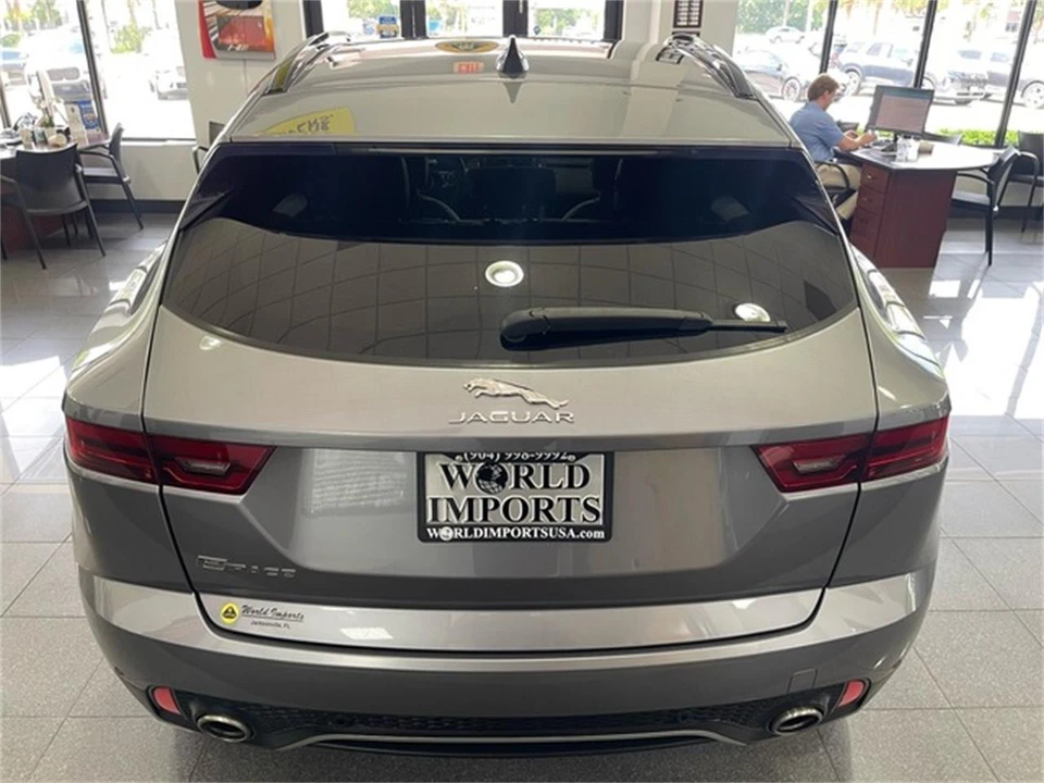 2021 Jaguar E-Pace - Image 4 of 31