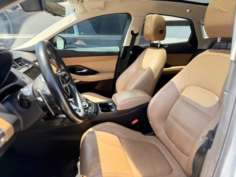 2021 Jaguar E-Pace - Image 9 of 15