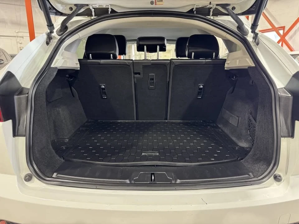 2021 Jaguar E-Pace - Image 10 of 20