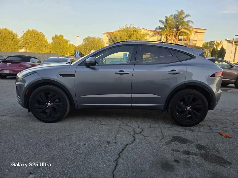 2021 Jaguar E-Pace - Image 3 of 20