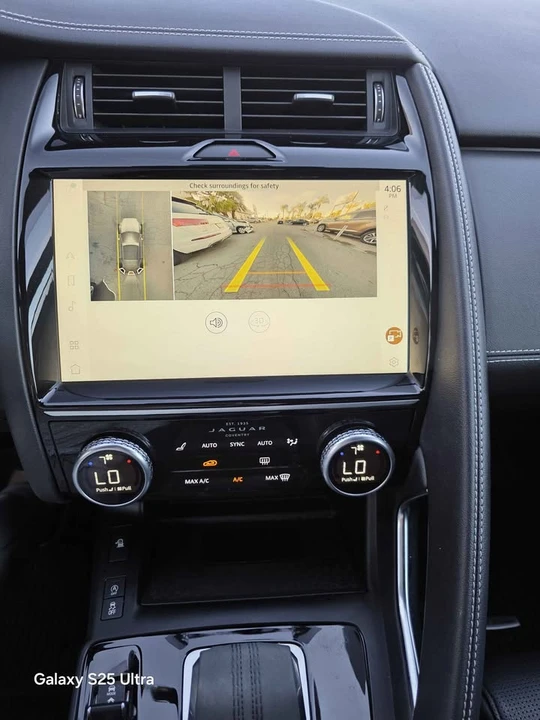 2021 Jaguar E-Pace - Image 9 of 20