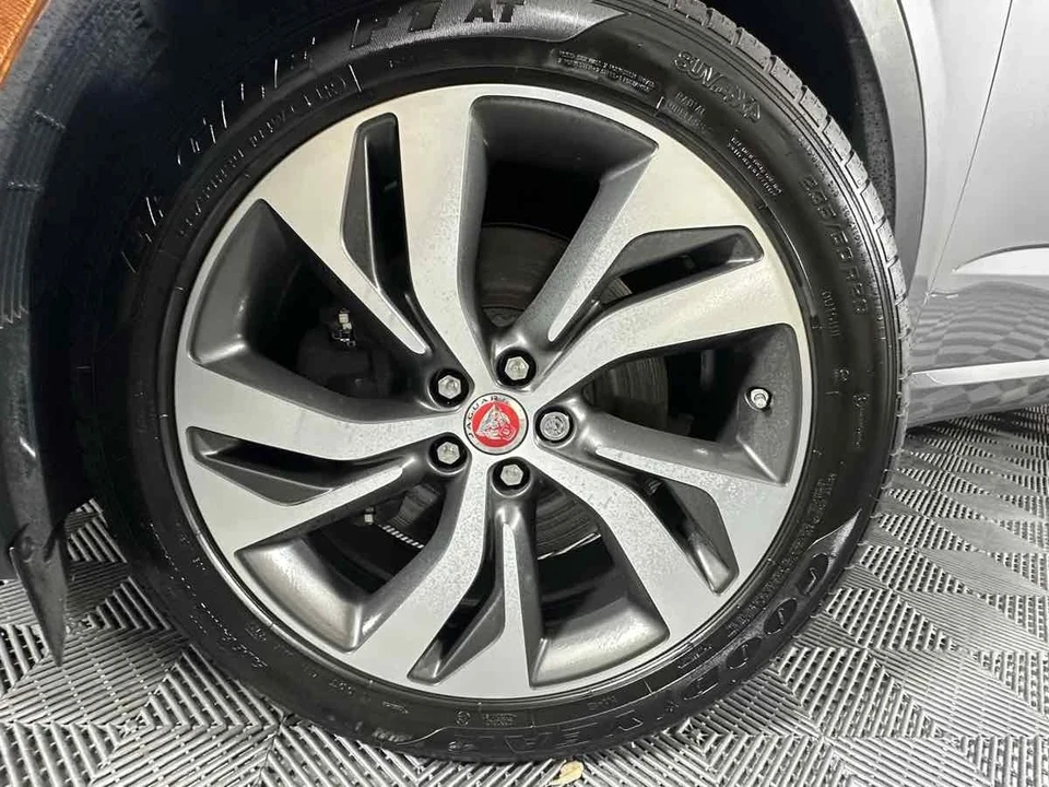 2021 Jaguar E-Pace - Image 3 of 21