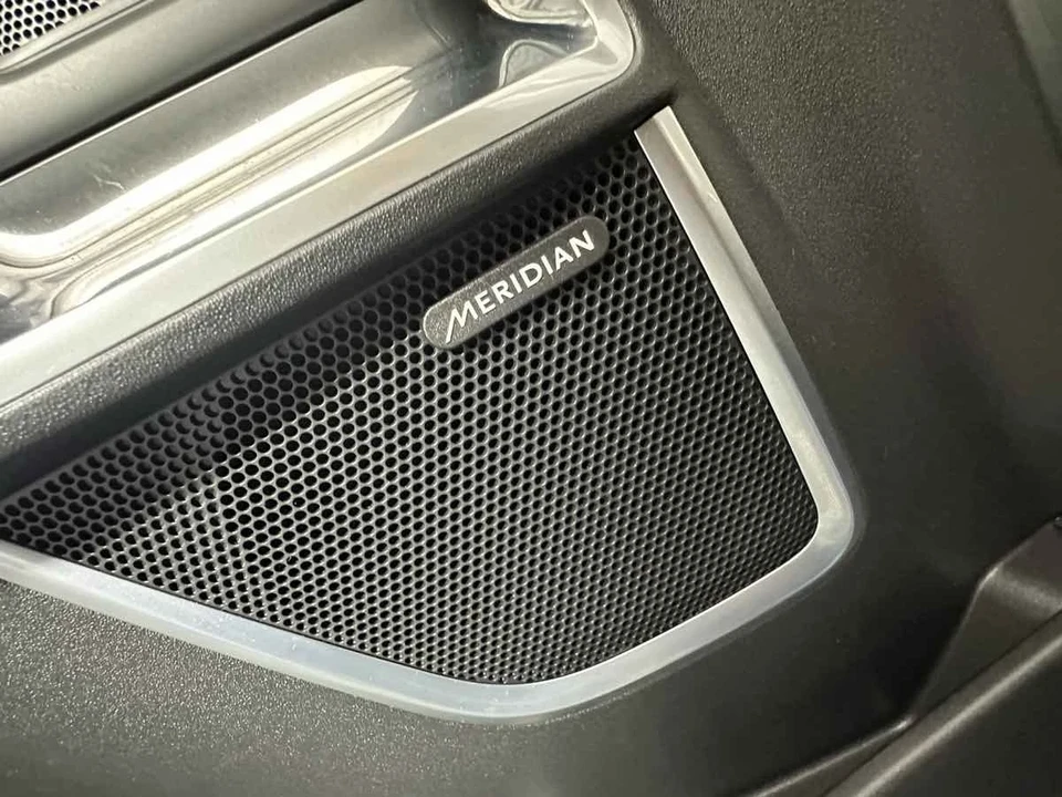 2021 Jaguar E-Pace - Image 19 of 21