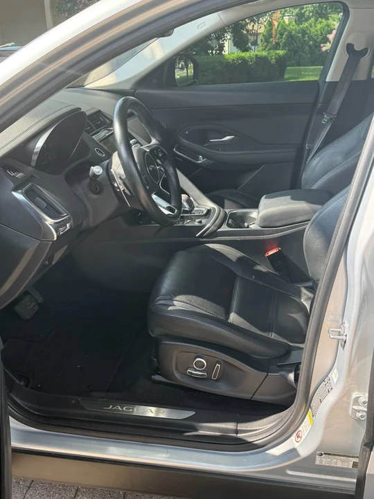 2021 Jaguar E-Pace - Image 6 of 8
