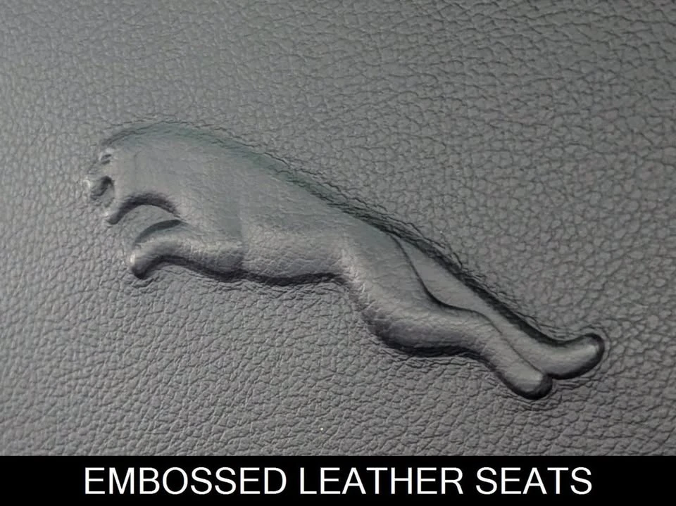 2021 Jaguar F-Pace - Image 17 of 20