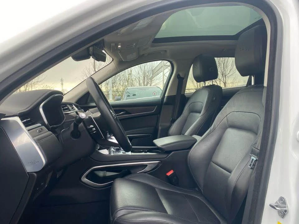 2021 Jaguar F-Pace - Image 10 of 12