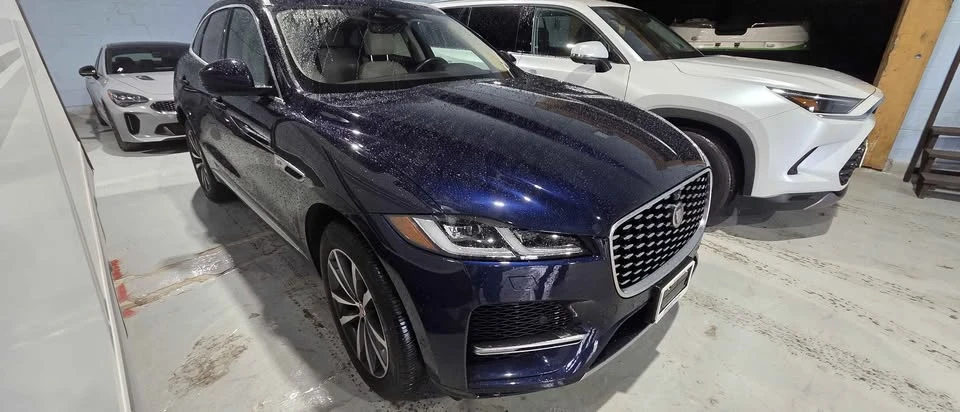 2021 Jaguar F-Pace - Image 5 of 10