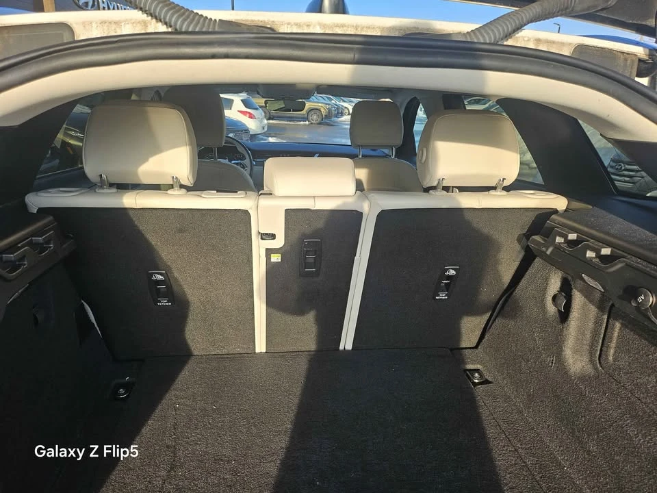 2021 Jaguar F-Pace - Image 7 of 10