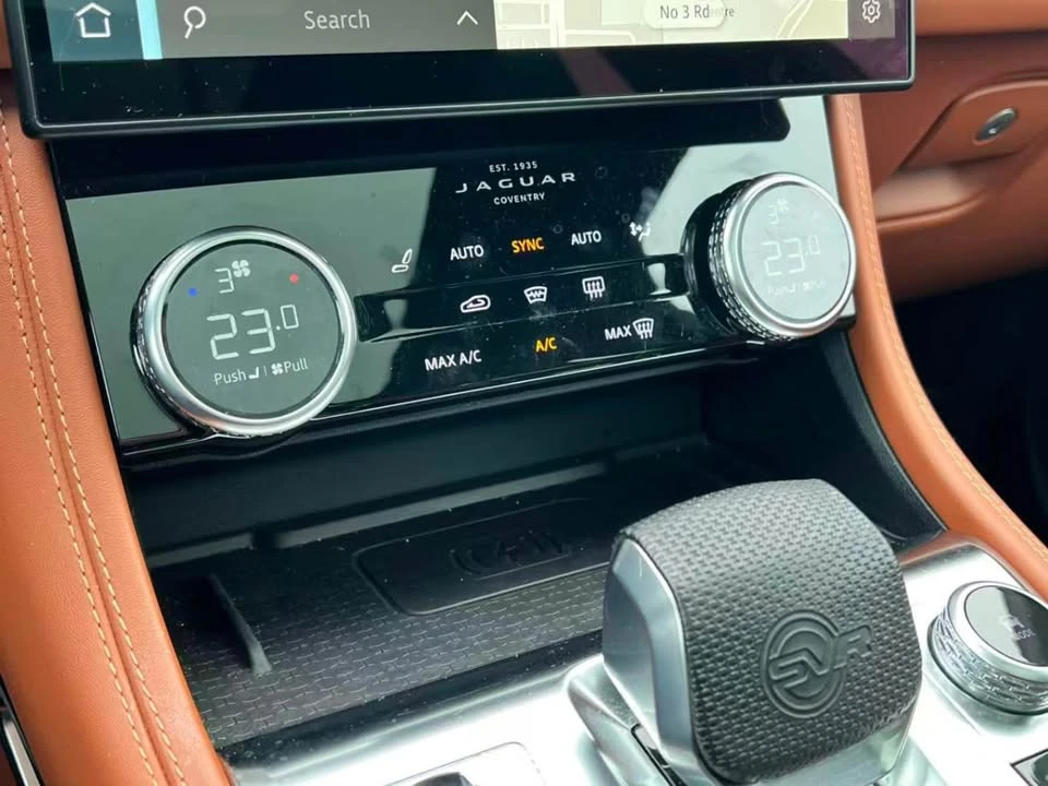 2021 Jaguar F-Pace - Image 13 of 20