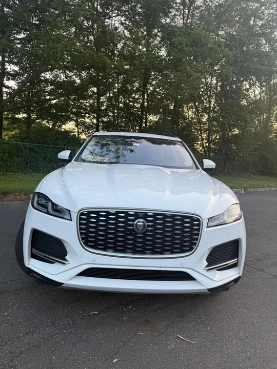 2021 Jaguar F-Pace - Image 10 of 10