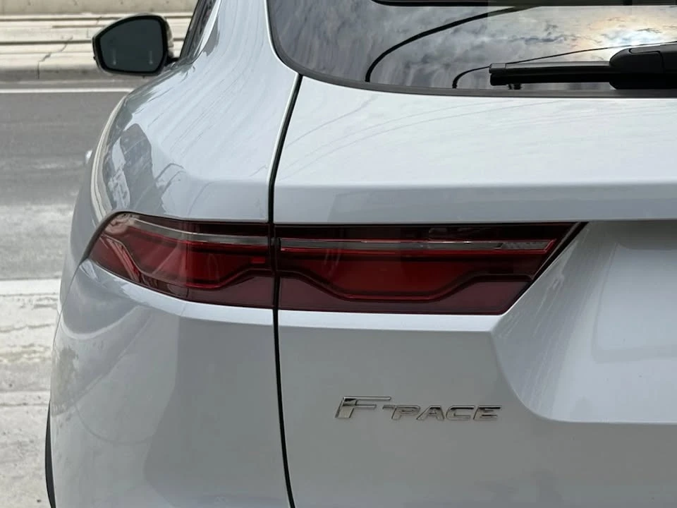 2021 Jaguar F-Pace - Image 13 of 20