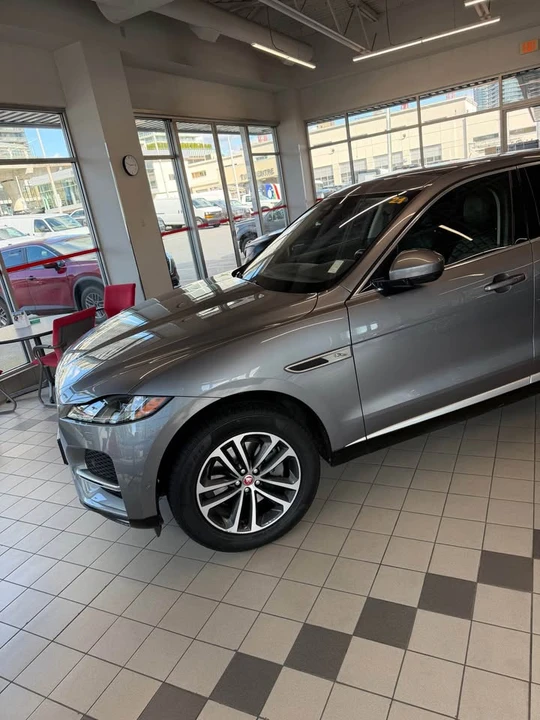 2021 Jaguar F-Pace - Image 6 of 14