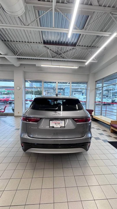 2021 Jaguar F-Pace - Image 6 of 10