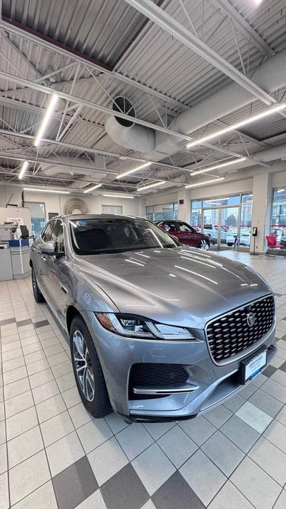 2021 Jaguar F-Pace - Image 2 of 10