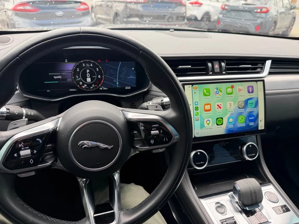 2021 Jaguar F-Pace - Image 13 of 16