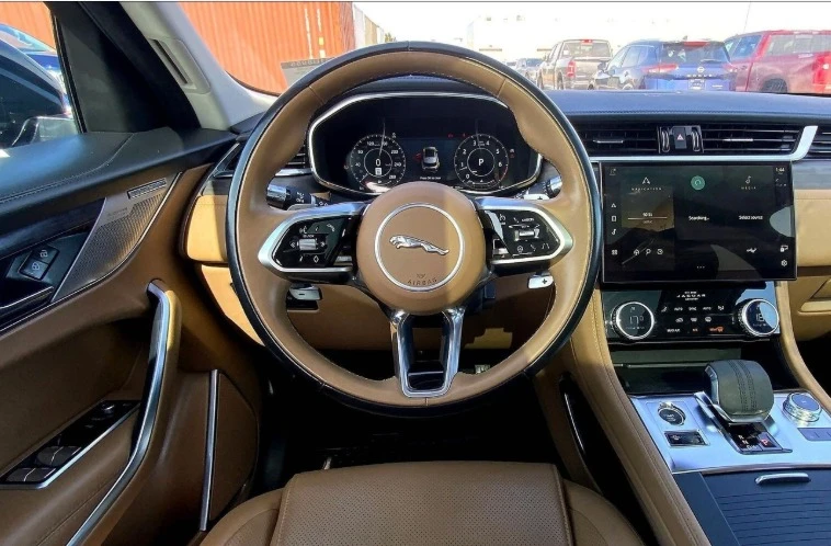 2021 Jaguar F-Pace - Image 2 of 6
