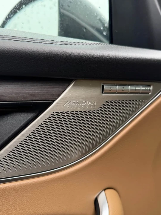 2021 Jaguar F-Pace - Image 7 of 14